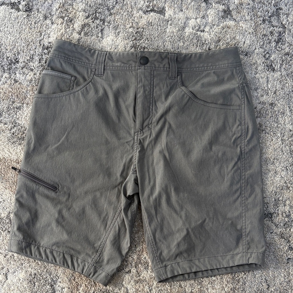Royal Robbin’s size 32 Men's Gray Outdoor Shorts